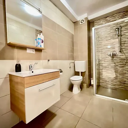 In - Yamaluxe Apartment Cluj-Napoca